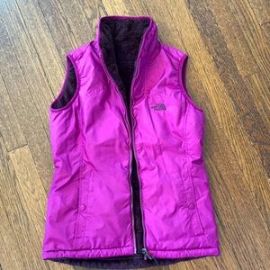 North Face reversible vest - size small